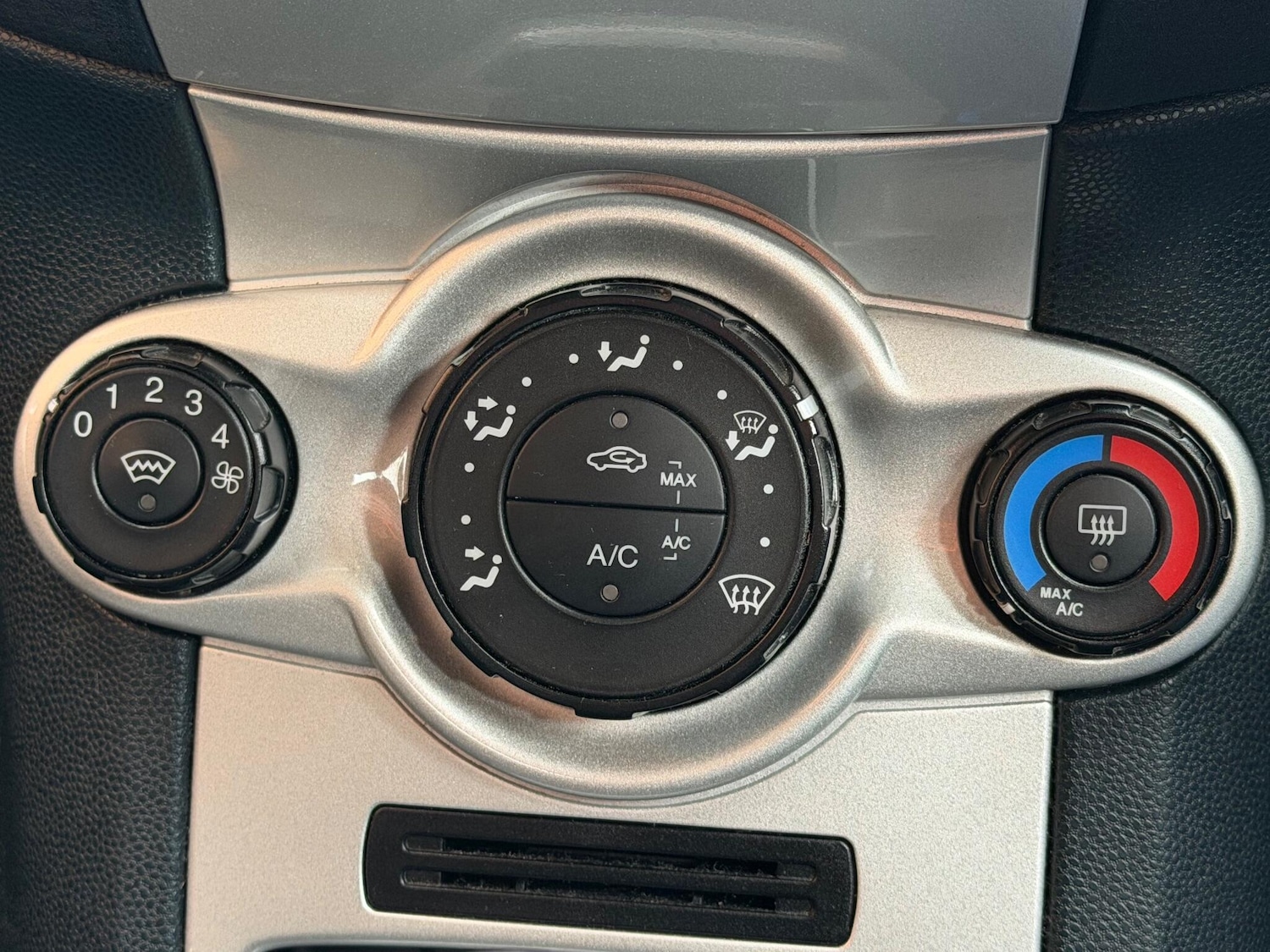 Used Ford Fiesta 2012 for sale - 78071868: Photo 16