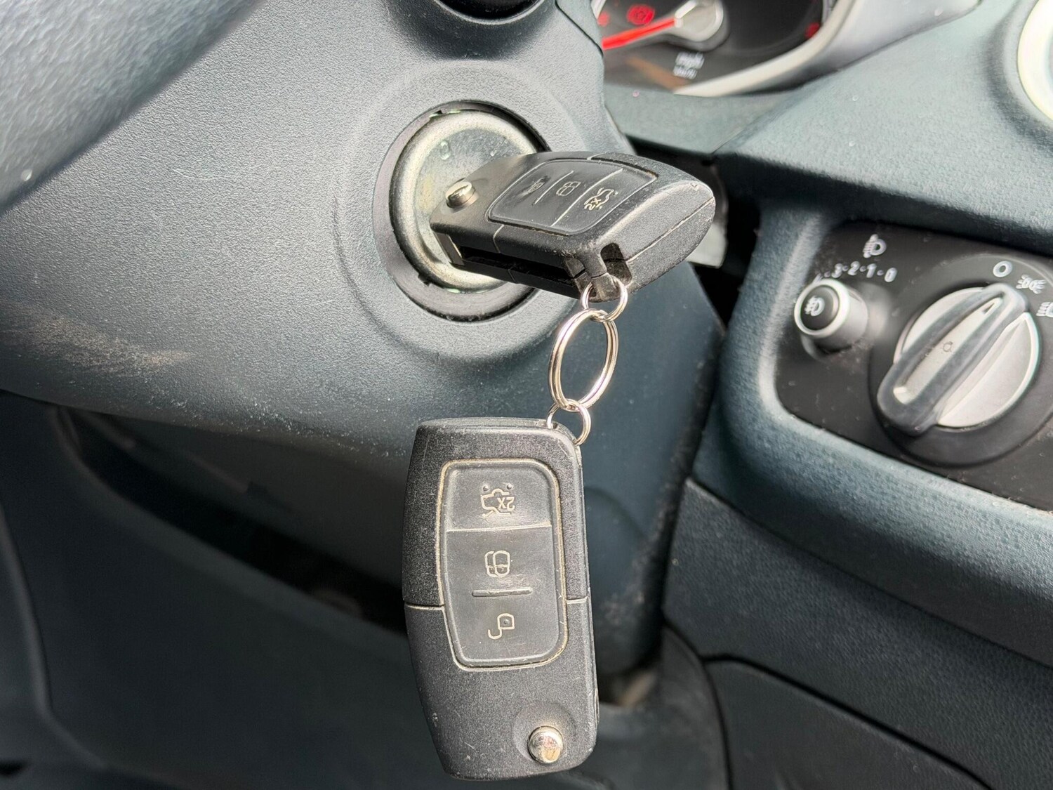 Used Ford Fiesta 2012 for sale - 78071868: Photo 28