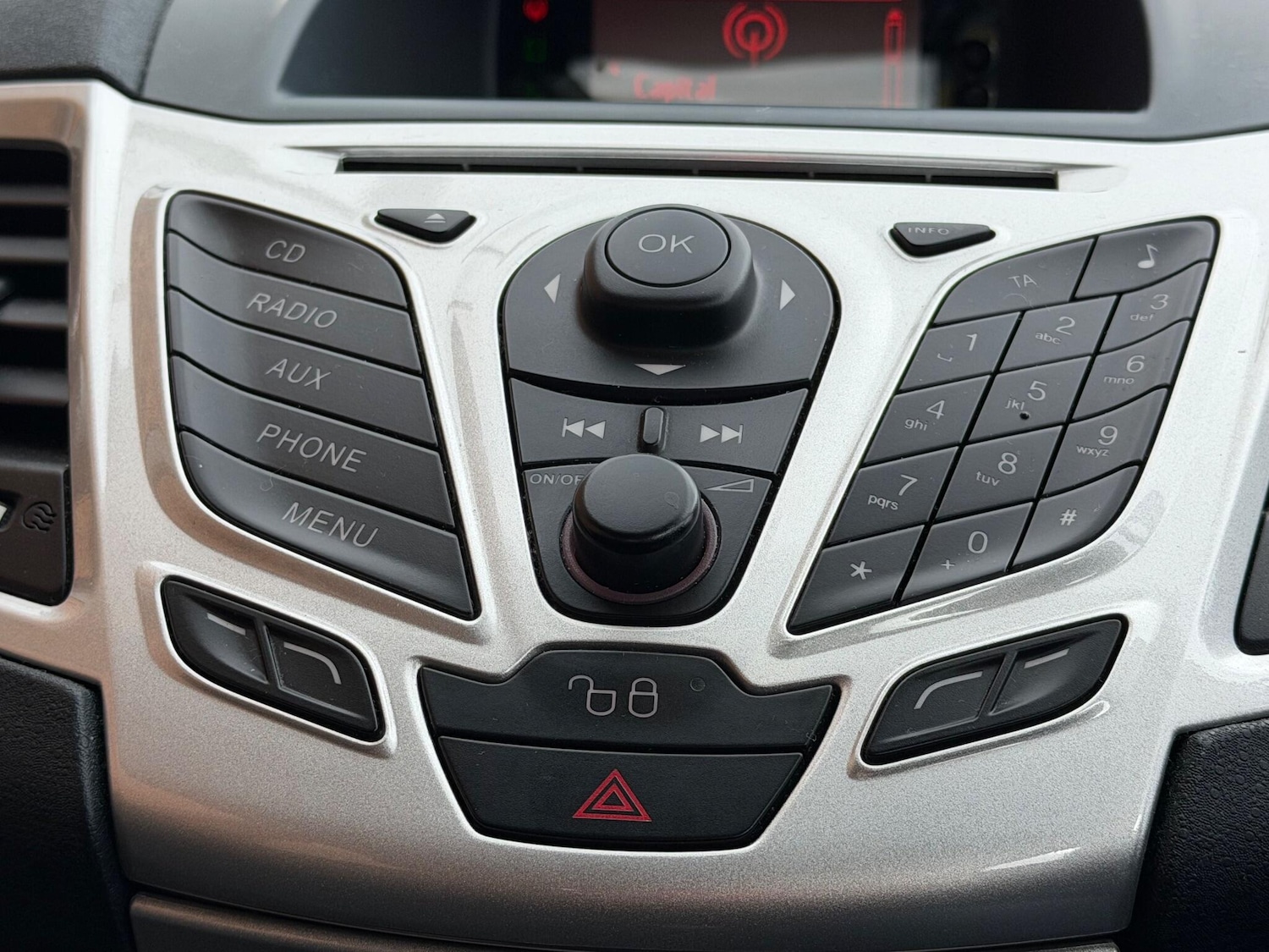 Used Ford Fiesta 2012 for sale - 78071868: Photo 29