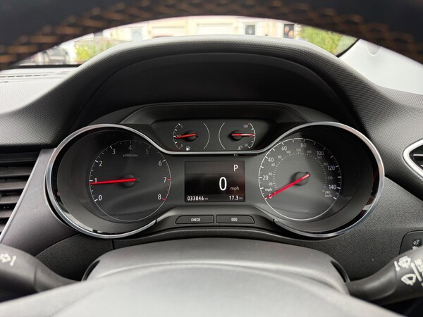 Used Vauxhall Crossland X 2019 for sale - 76109575: Photo 30