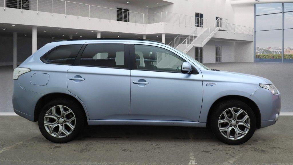 Used Mitsubishi Outlander 2015 for sale - 77143362: Photo 14