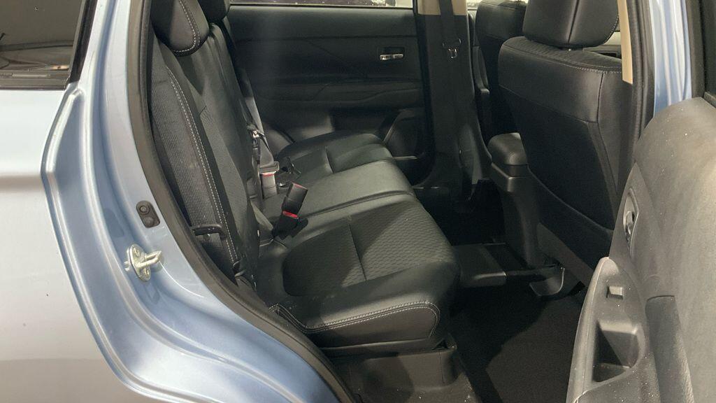 Used Mitsubishi Outlander 2015 for sale - 77143362: Photo 20