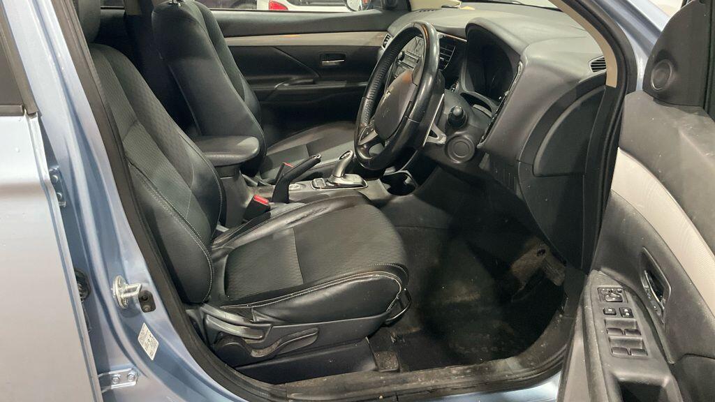 Used Mitsubishi Outlander 2015 for sale - 77143362: Photo 21