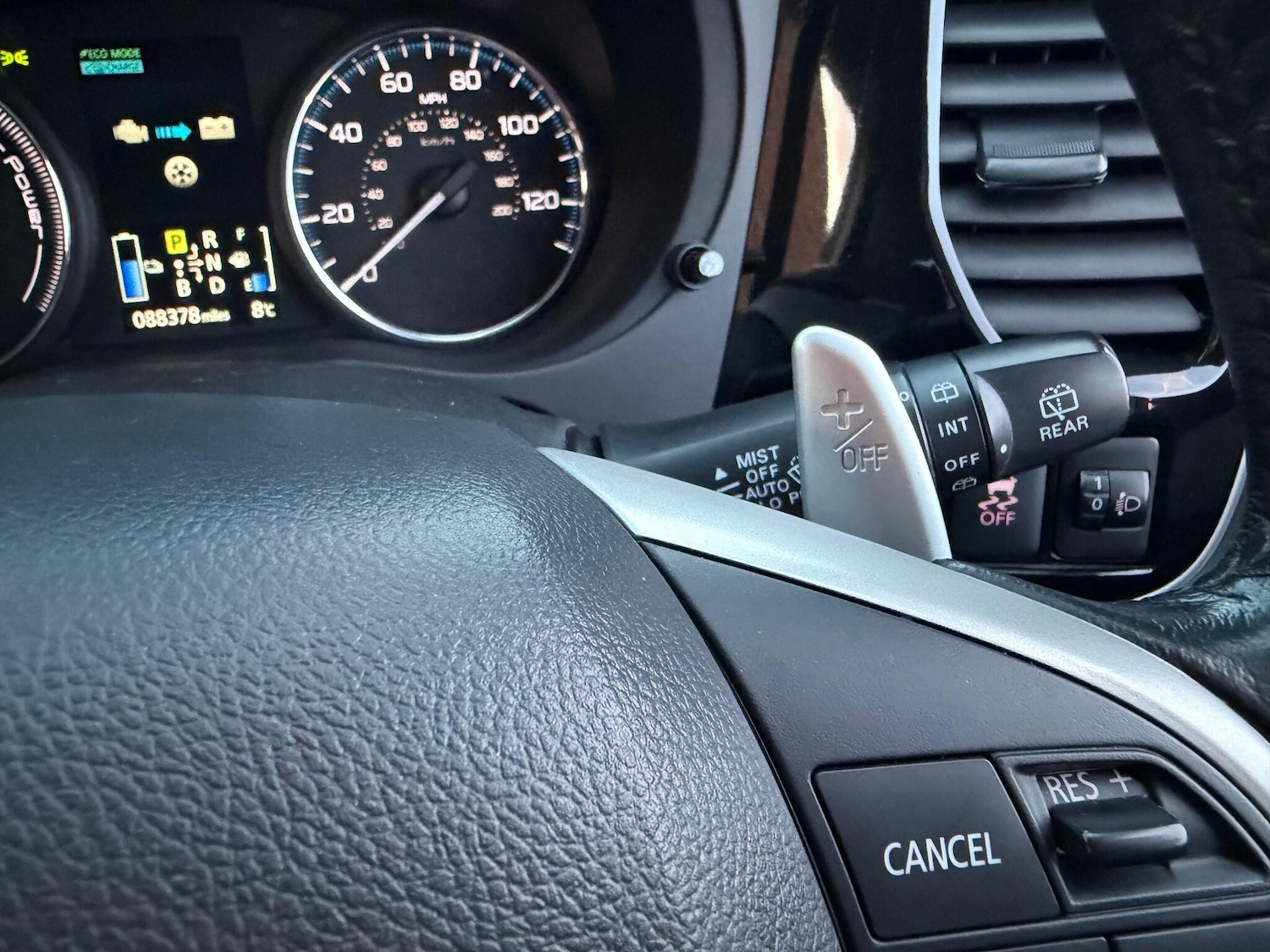 Used Mitsubishi Outlander 2015 for sale - 77143362: Photo 27