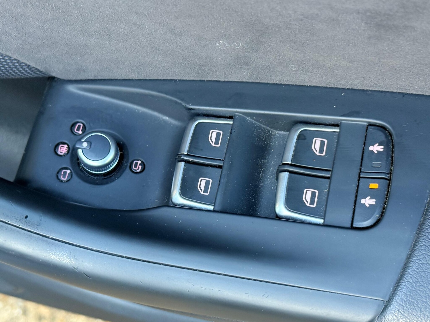 Used Audi Q3 2015 for sale - 76752940: Photo 19