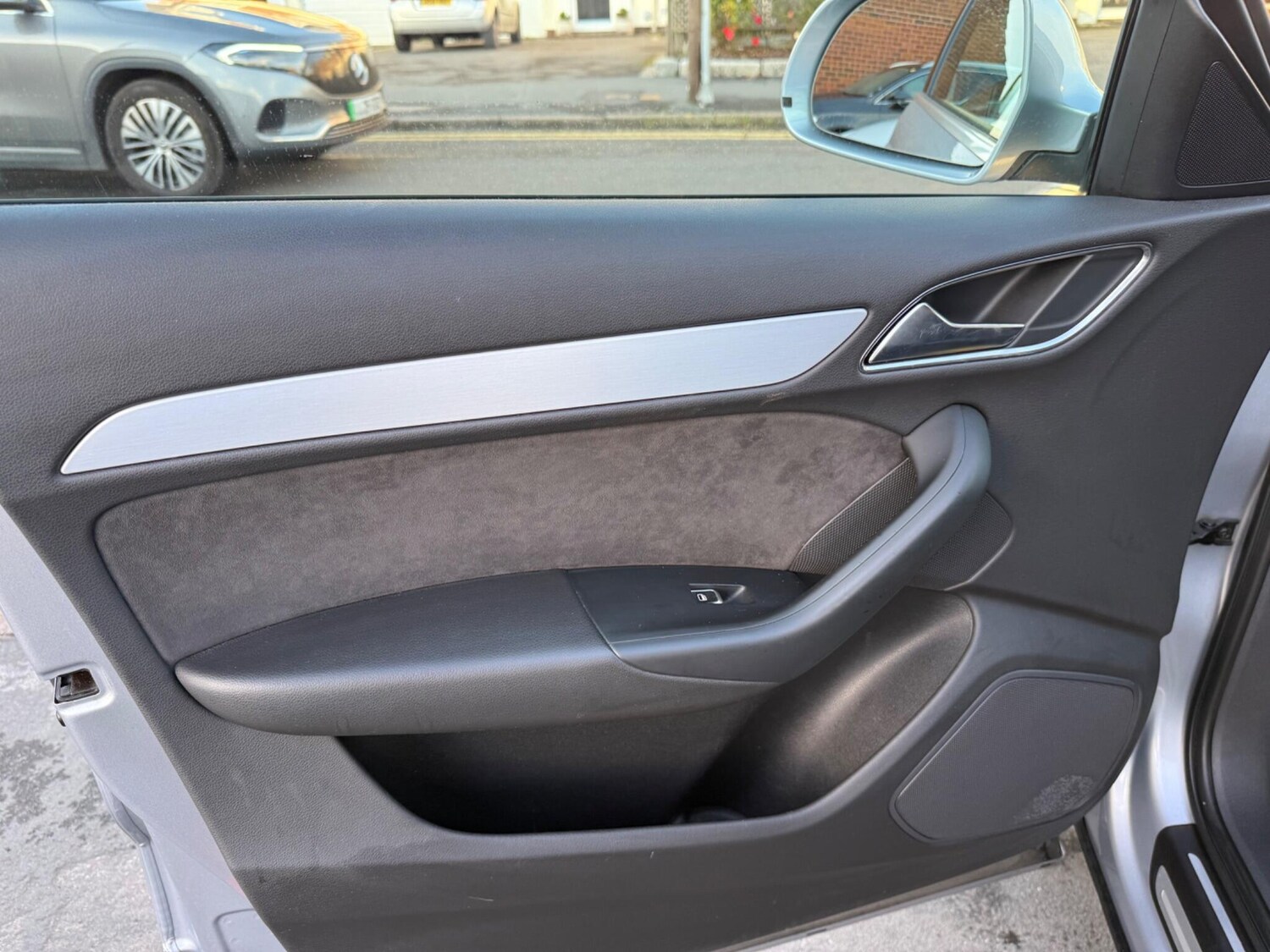 Used Audi Q3 2015 for sale - 76752940: Photo 21