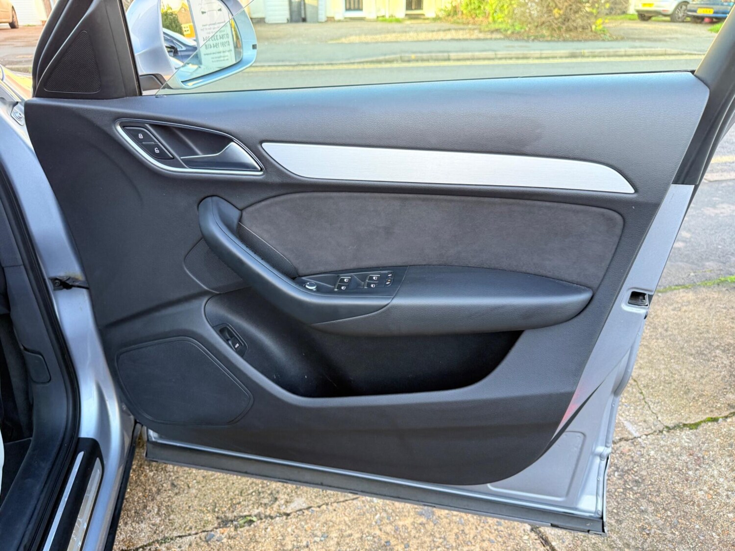 Used Audi Q3 2015 for sale - 76752940: Photo 23