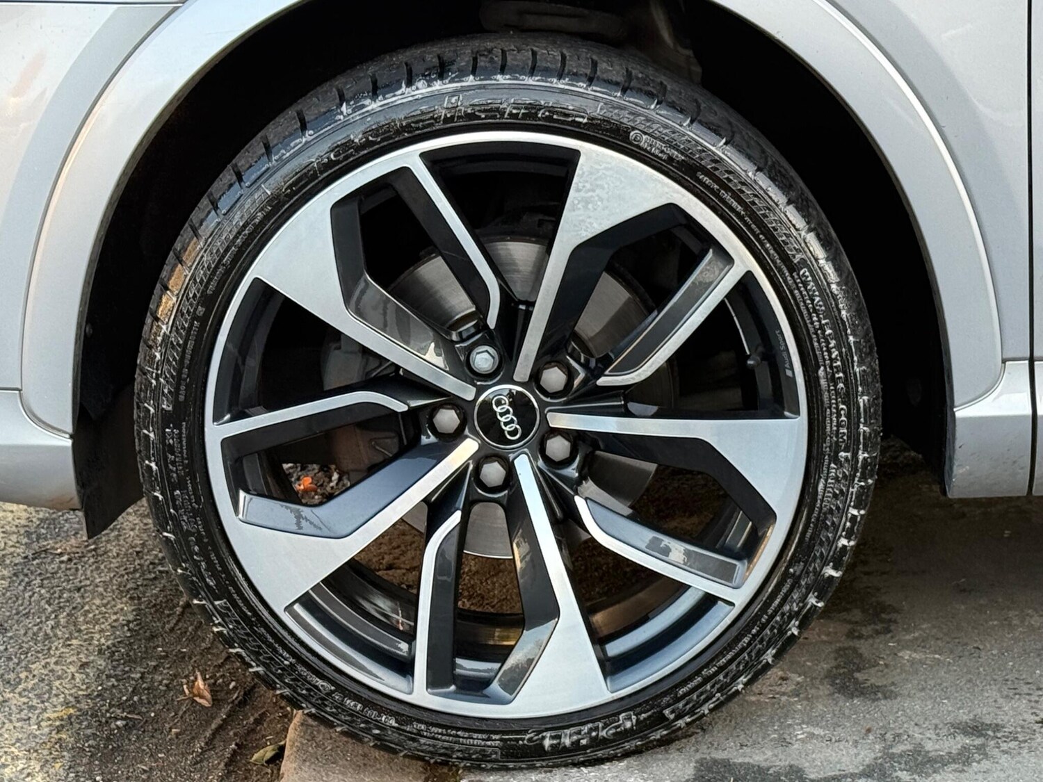 Used Audi Q3 2015 for sale - 76752940: Photo 26