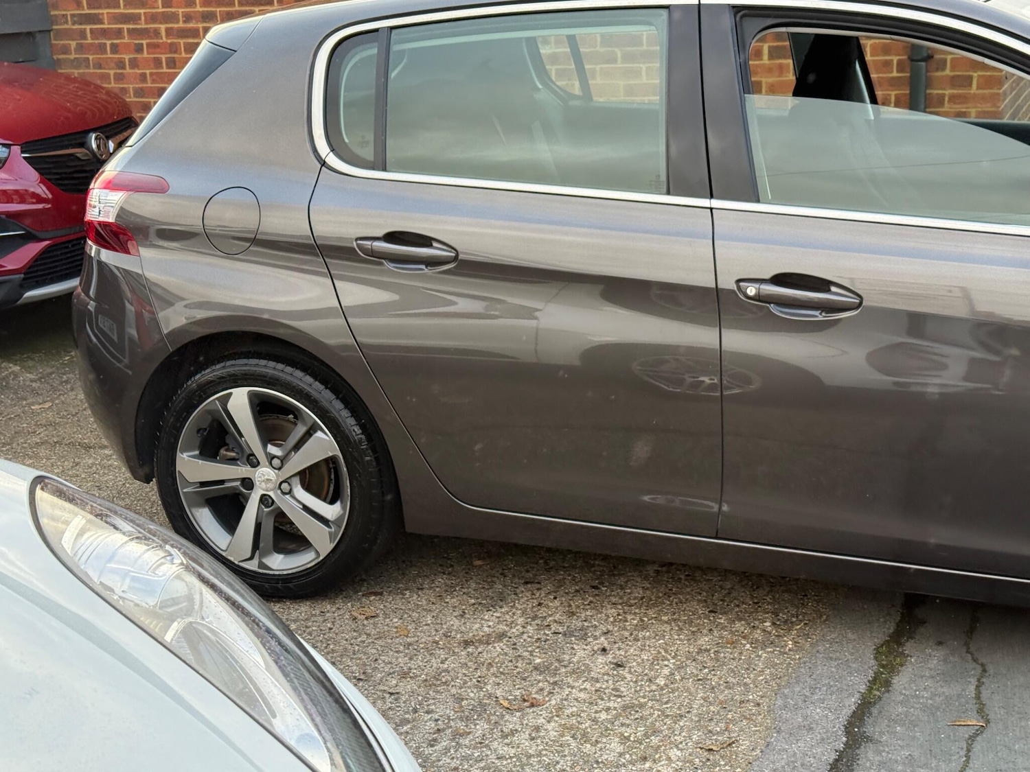 Used Peugeot 308 2015 for sale - 76269634: Photo 20