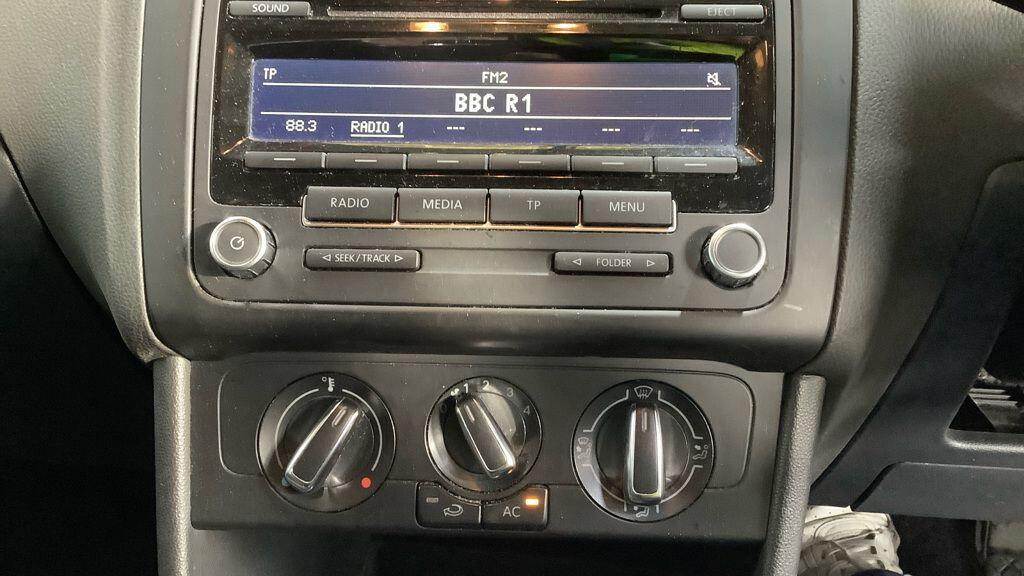 Used Volkswagen Polo 2011 for sale - 77174483: Photo 17