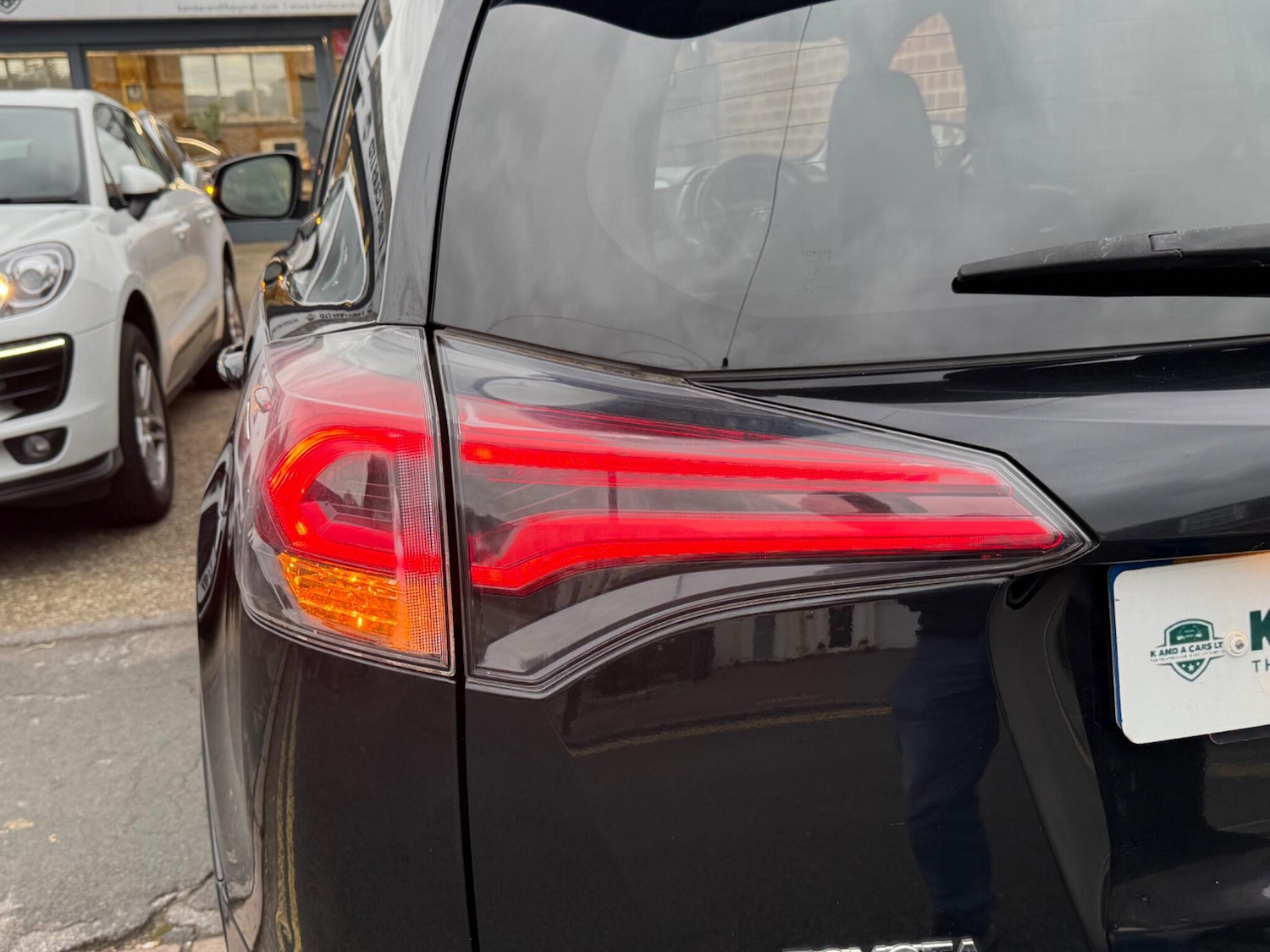 Used Toyota RAV4 2017 for sale - 76314339: Photo 21