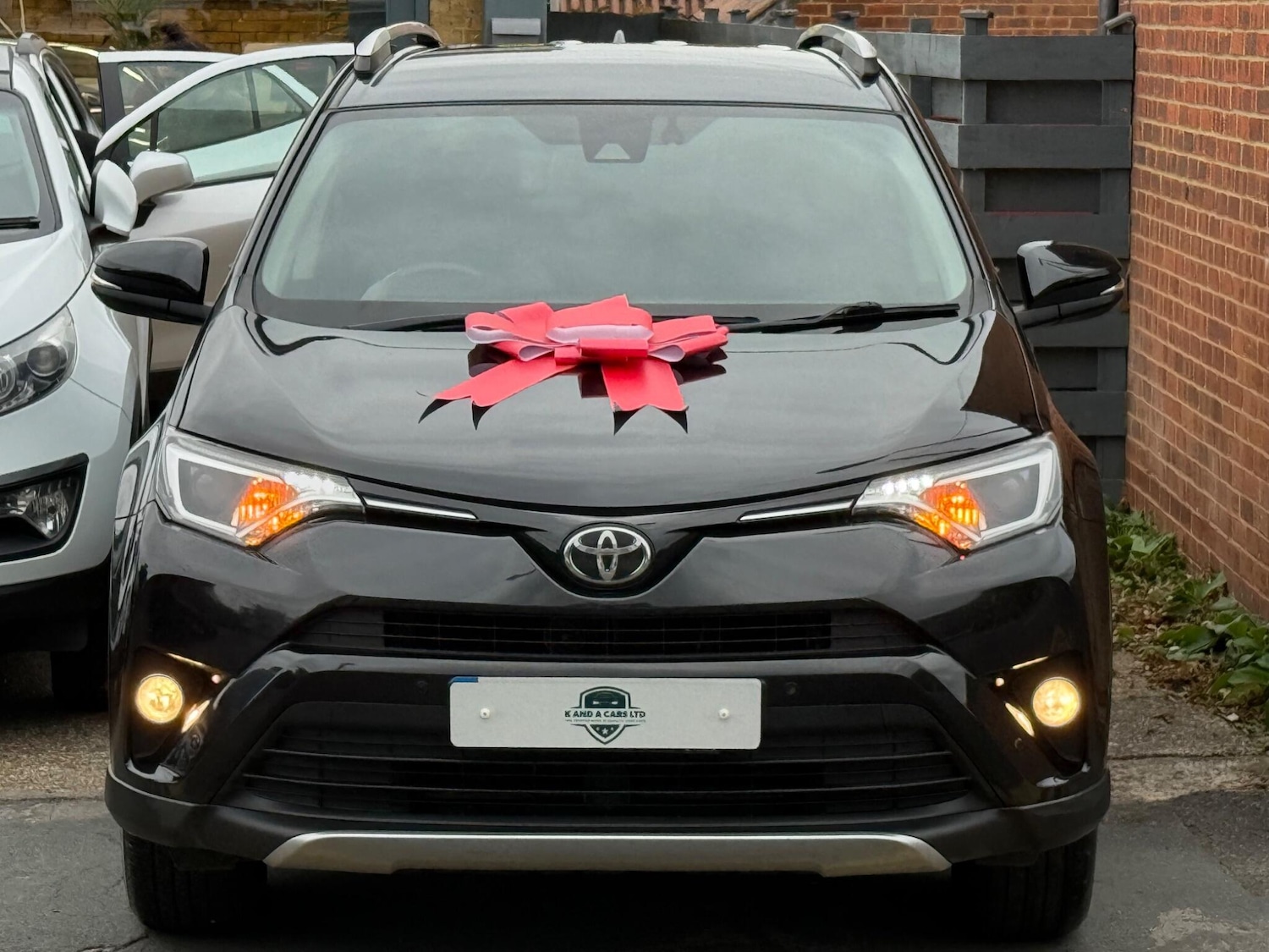 Used Toyota RAV4 2017 for sale - 76314339: Photo 3