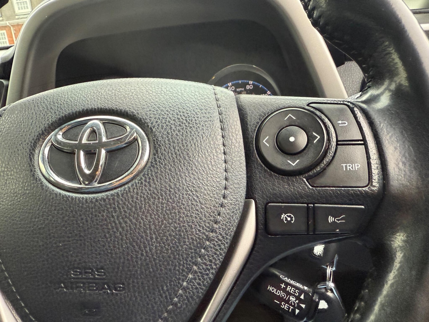Used Toyota RAV4 2017 for sale - 76314339: Photo 41