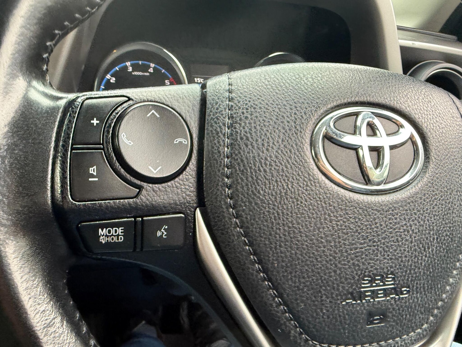 Used Toyota RAV4 2017 for sale - 76314339: Photo 42