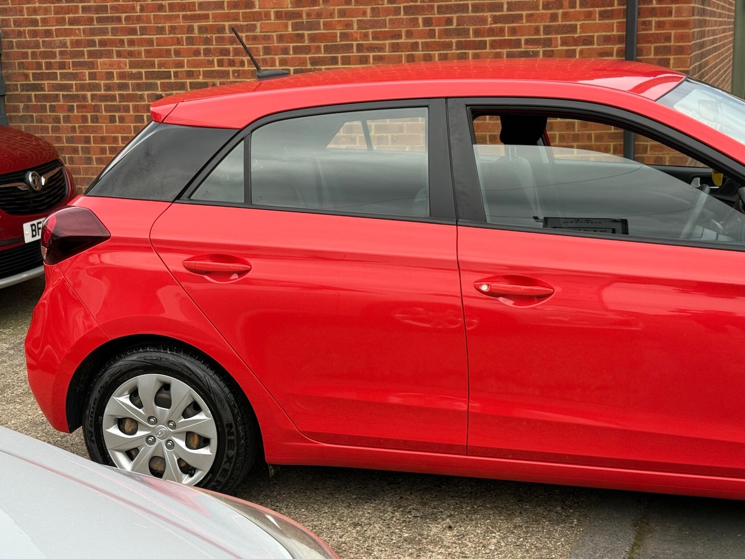 Used Hyundai i20 2019 for sale - 76153018: Photo 11