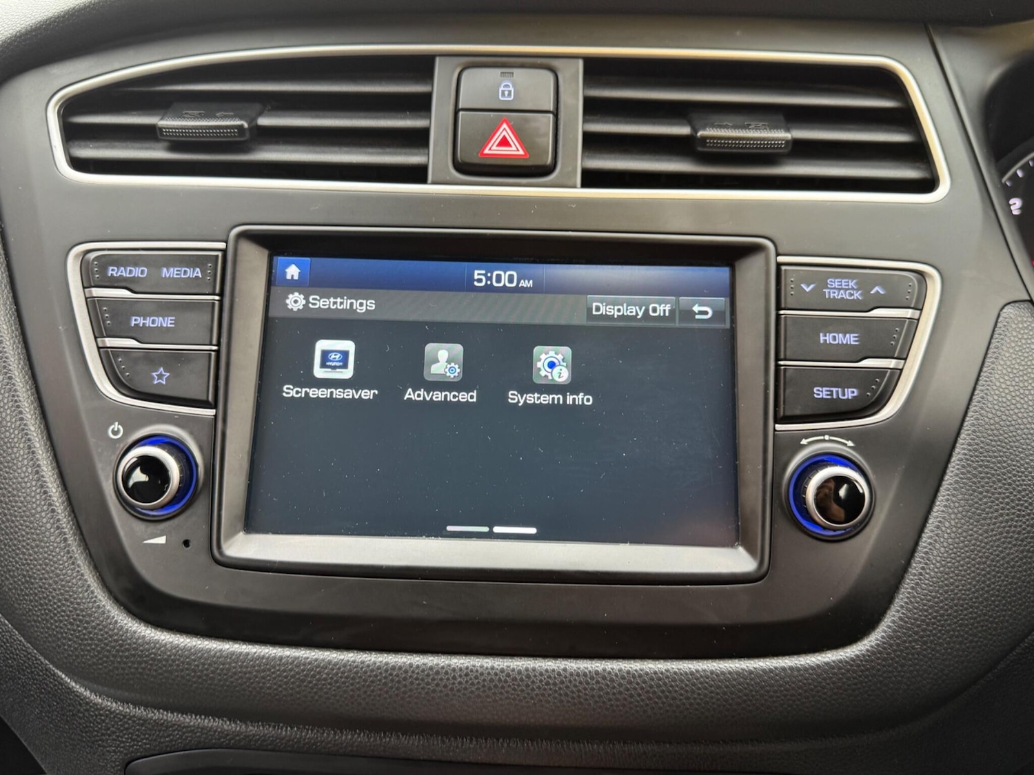 Used Hyundai i20 2019 for sale - 76153018: Photo 40