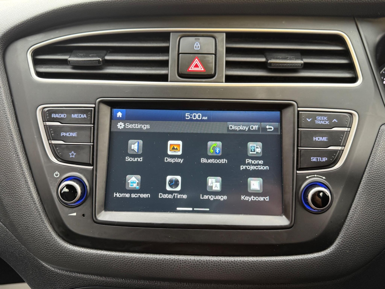 Used Hyundai i20 2019 for sale - 76153018: Photo 41