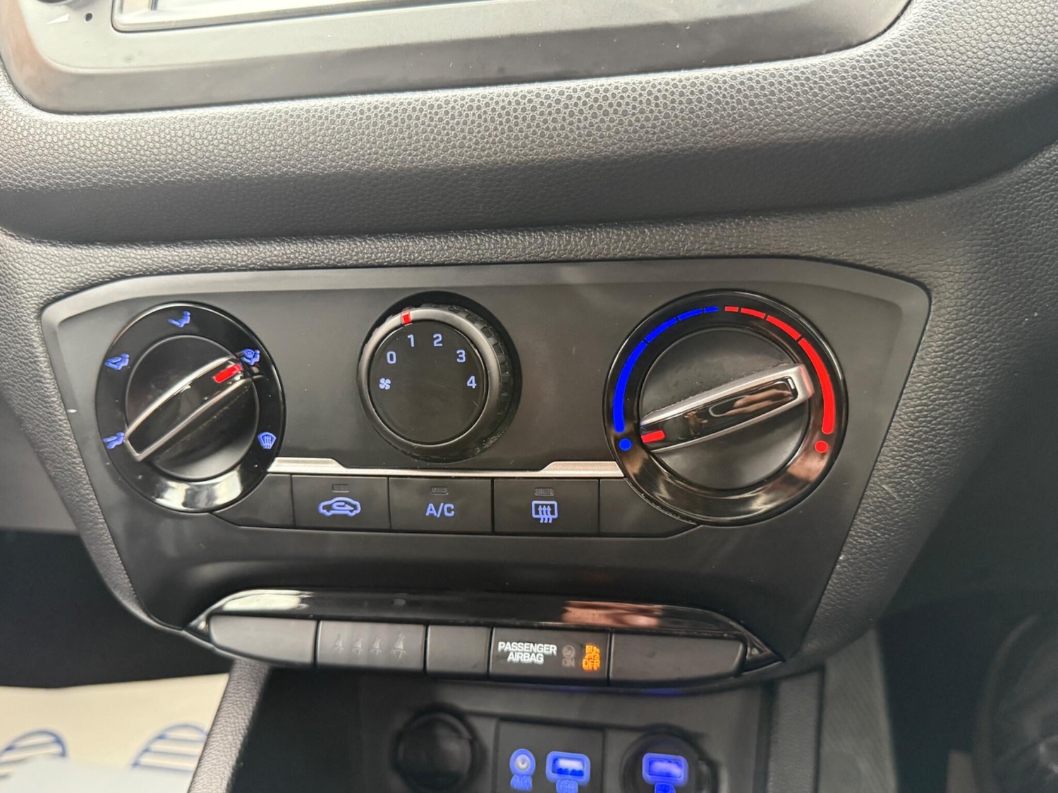 Used Hyundai i20 2019 for sale - 76153018: Photo 43
