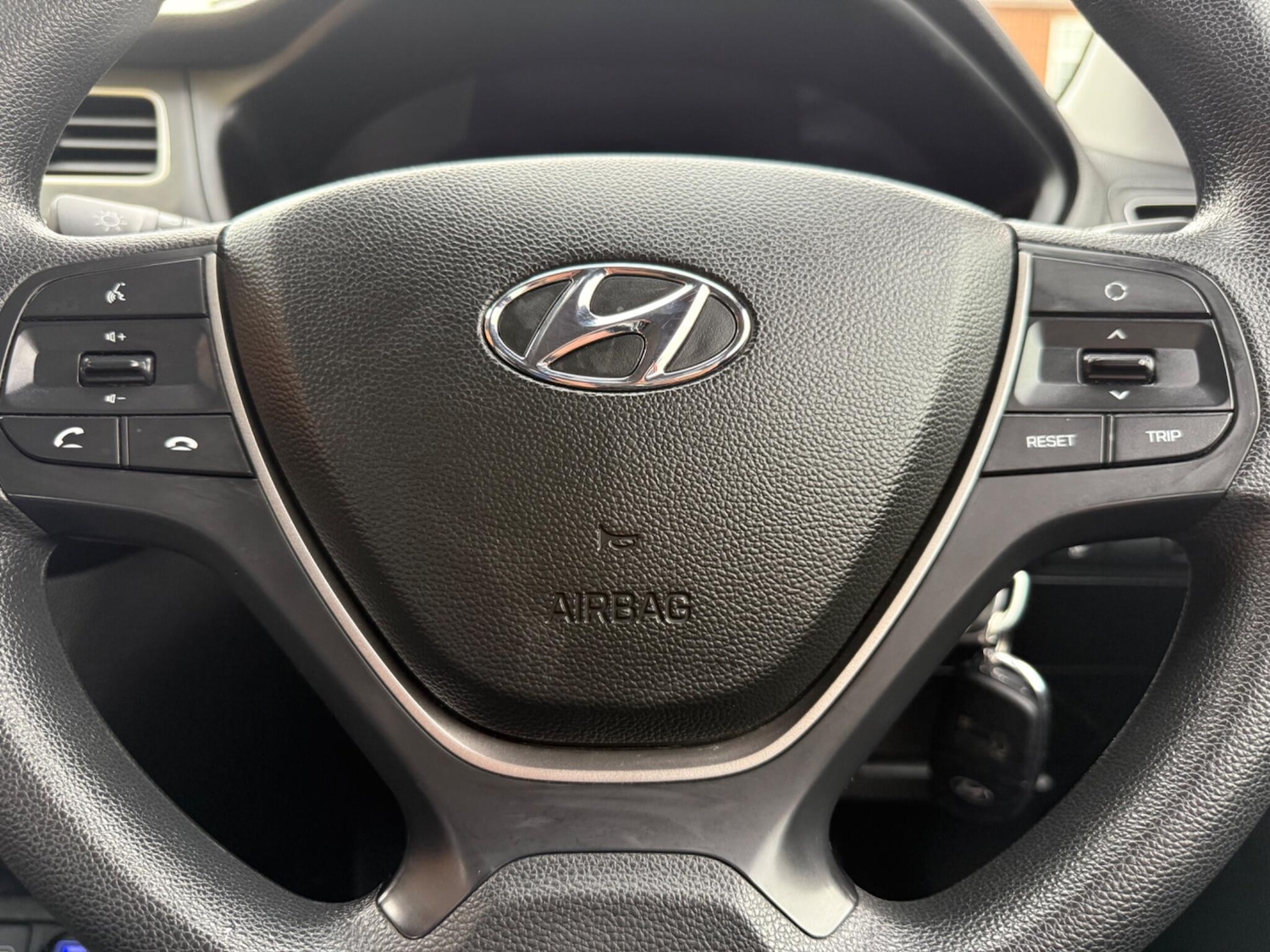 Used Hyundai i20 2019 for sale - 76153018: Photo 56