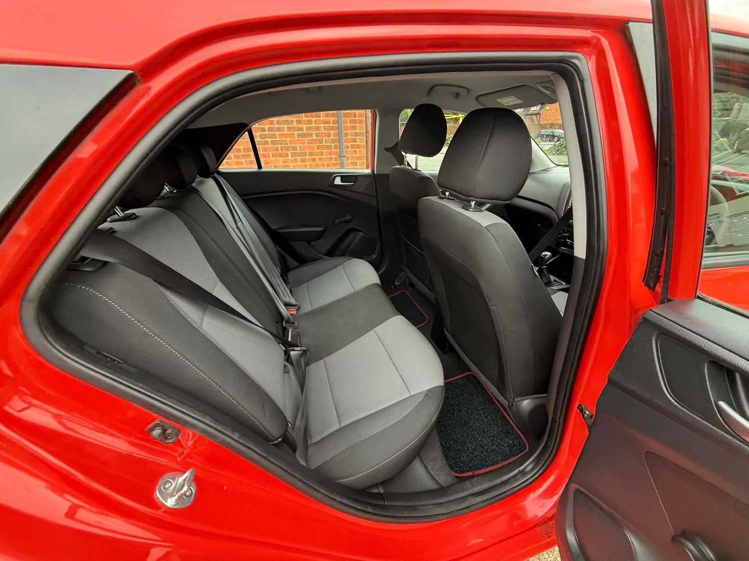Used Hyundai i20 2019 for sale - 76153018: Photo 59