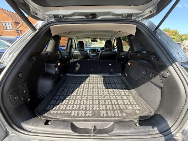 Used Jeep Cherokee 2016 for sale - 75387573: Photo 85