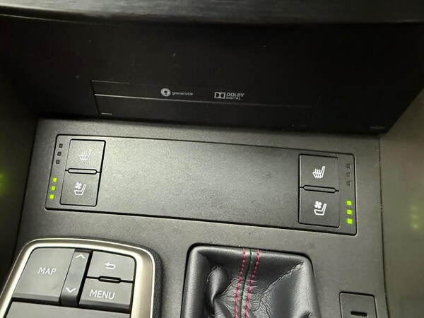 Used Lexus IS 2017 for sale - 76314828: Photo 18