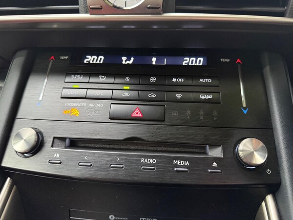 Used Lexus IS 2017 for sale - 76314828: Photo 45