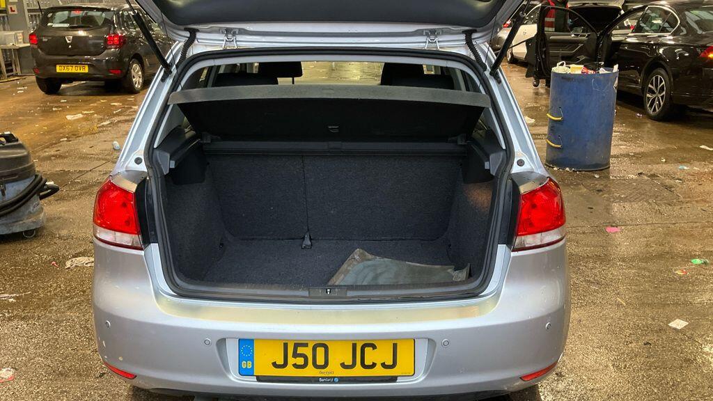 Used Volkswagen Golf 2011 for sale - 77174484: Photo 17