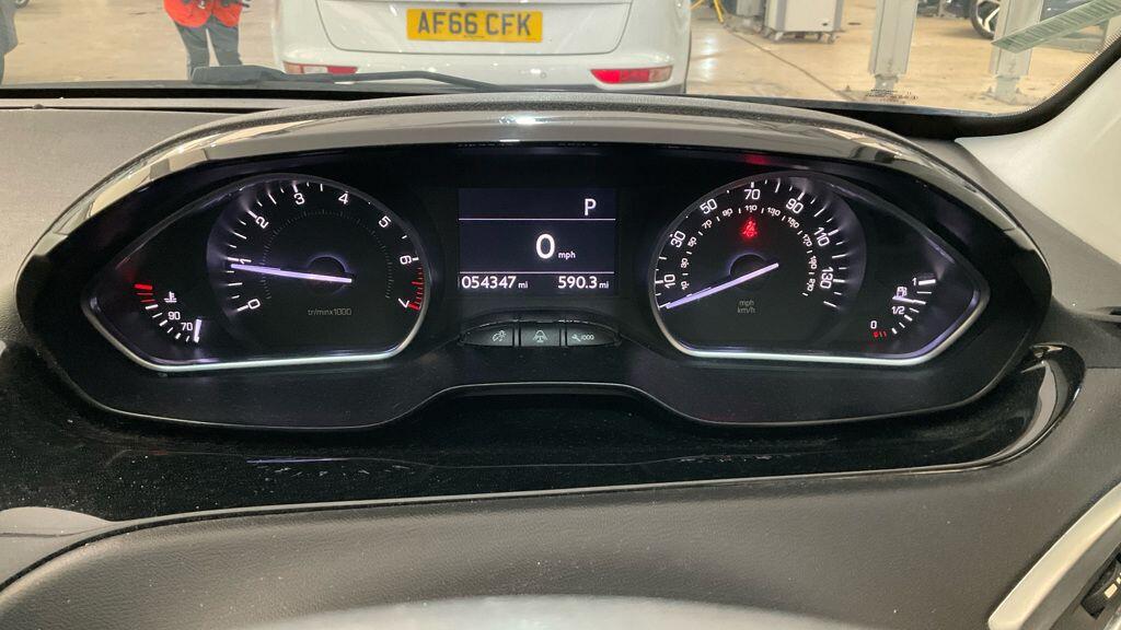 Used Peugeot 208 2013 for sale - 76446454: Photo 10