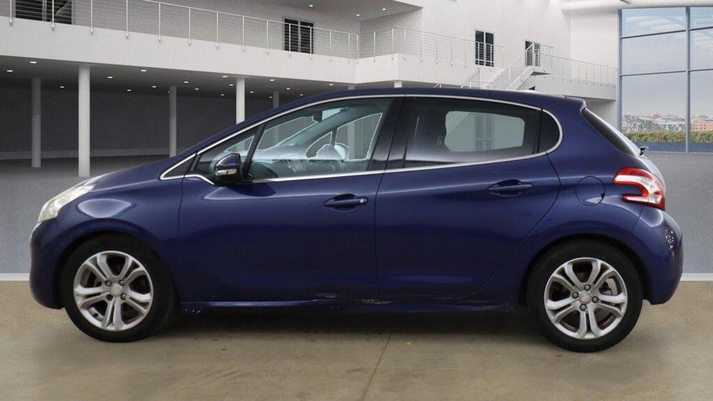 Used Peugeot 208 2013 for sale - 76446454: Photo 6