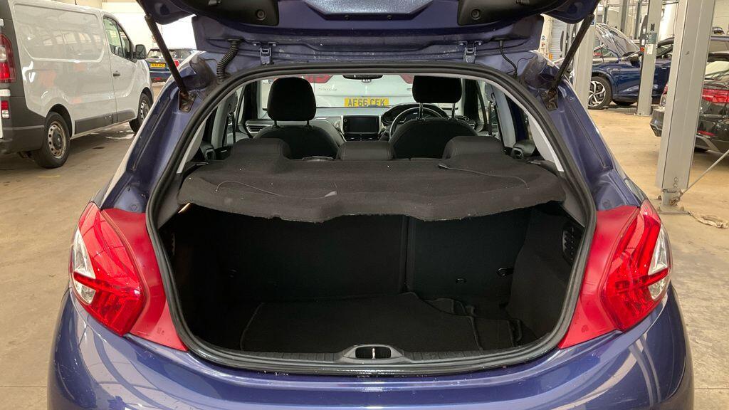 Used Peugeot 208 2013 for sale - 76446454: Photo 7