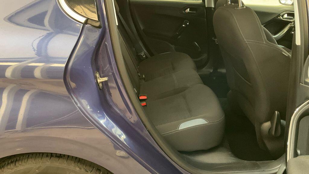 Used Peugeot 208 2013 for sale - 76446454: Photo 8