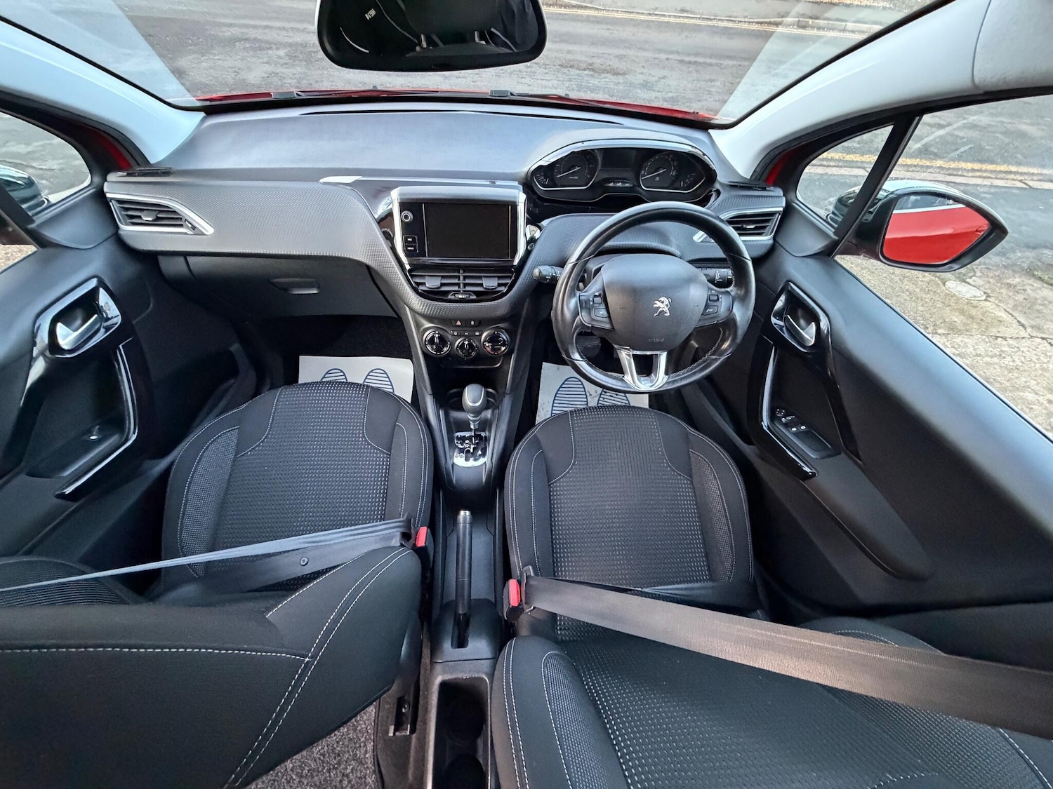 Used Peugeot 208 2017 for sale - 77109009: Photo 10