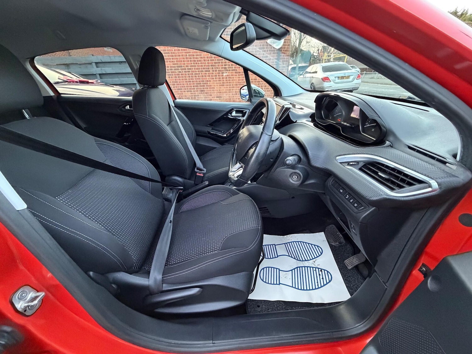 Used Peugeot 208 2017 for sale - 77109009: Photo 13