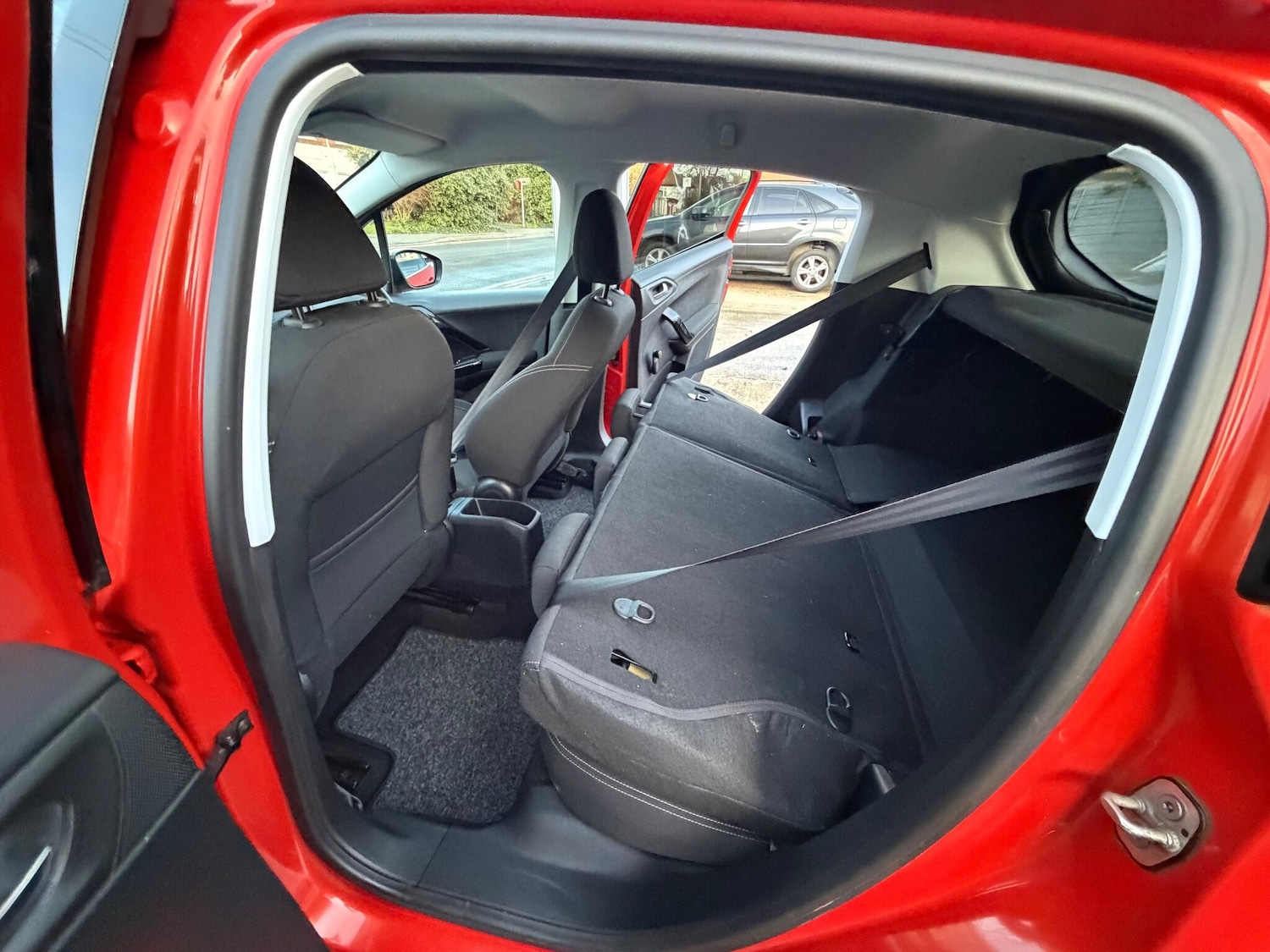 Used Peugeot 208 2017 for sale - 77109009: Photo 15