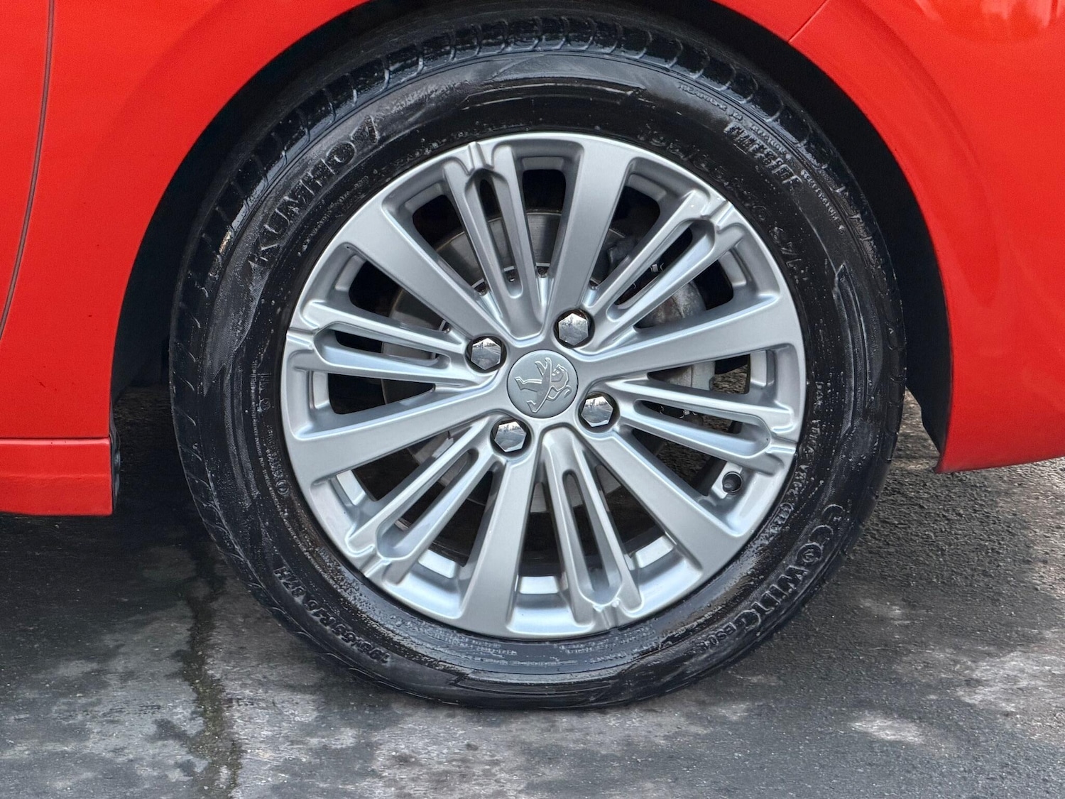 Used Peugeot 208 2017 for sale - 77109009: Photo 31