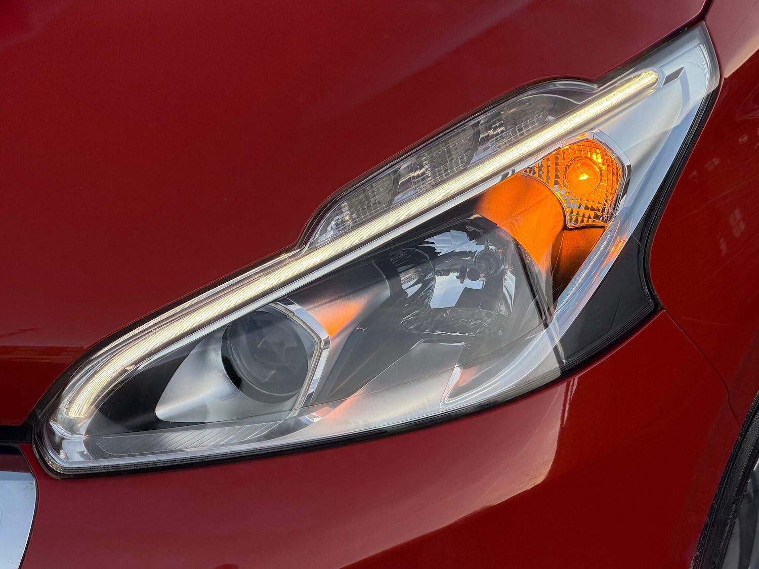 Used Peugeot 208 2017 for sale - 77109009: Photo 52