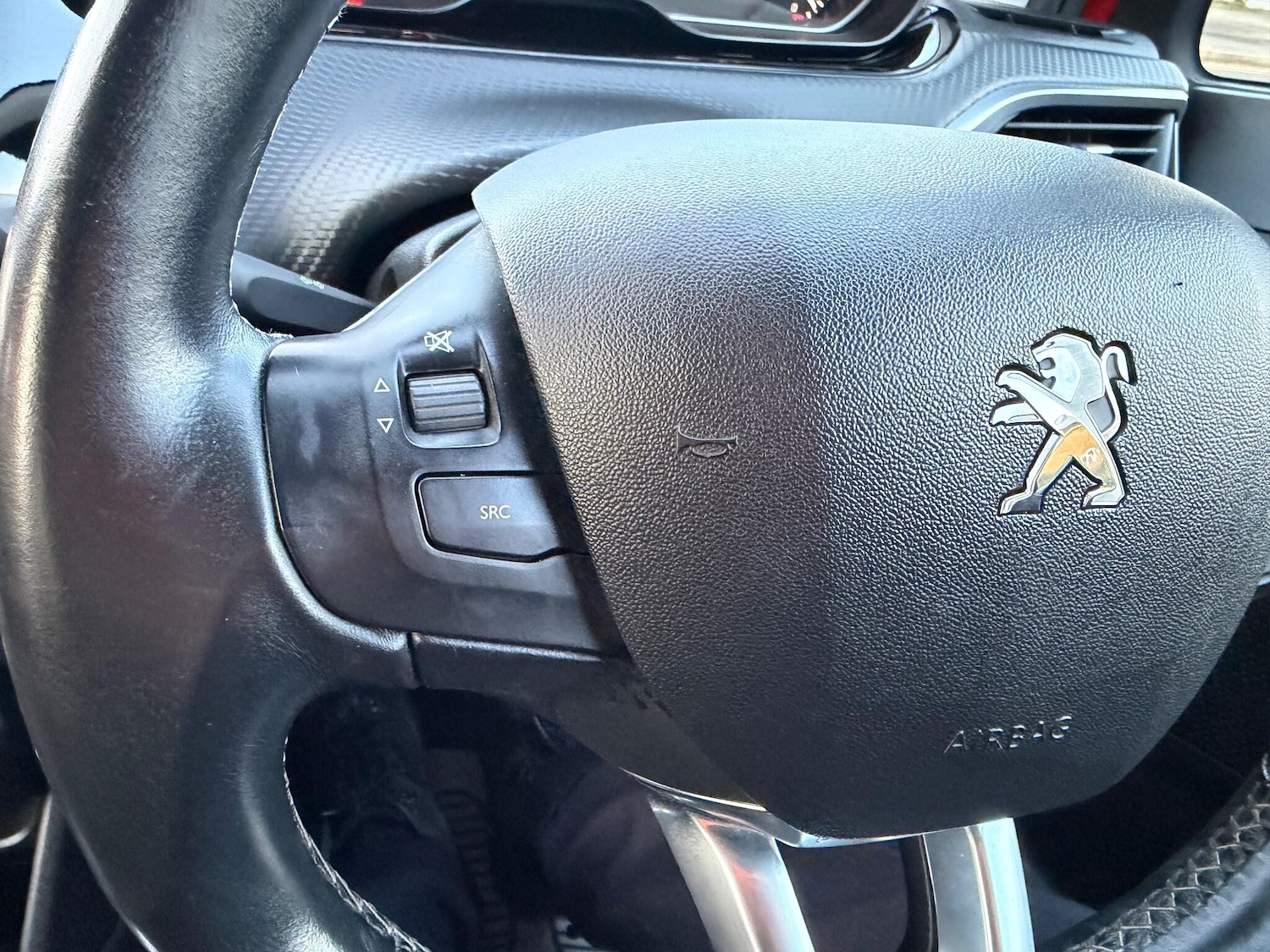 Used Peugeot 208 2017 for sale - 77109009: Photo 54