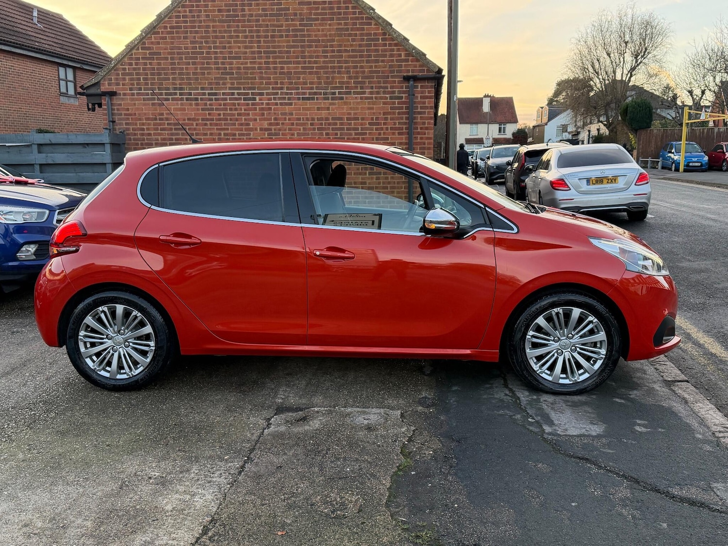 Used Peugeot 208 2017 for sale - 77109009: Photo 7