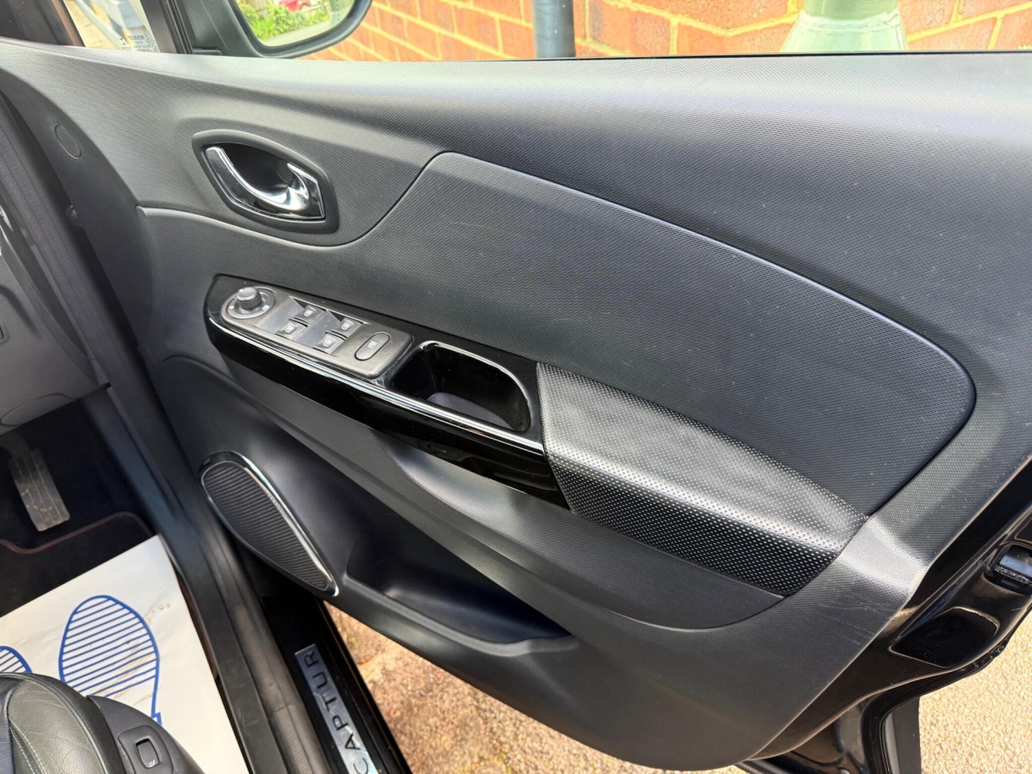 Used Renault Captur 2015 for sale - 76561225: Photo 32