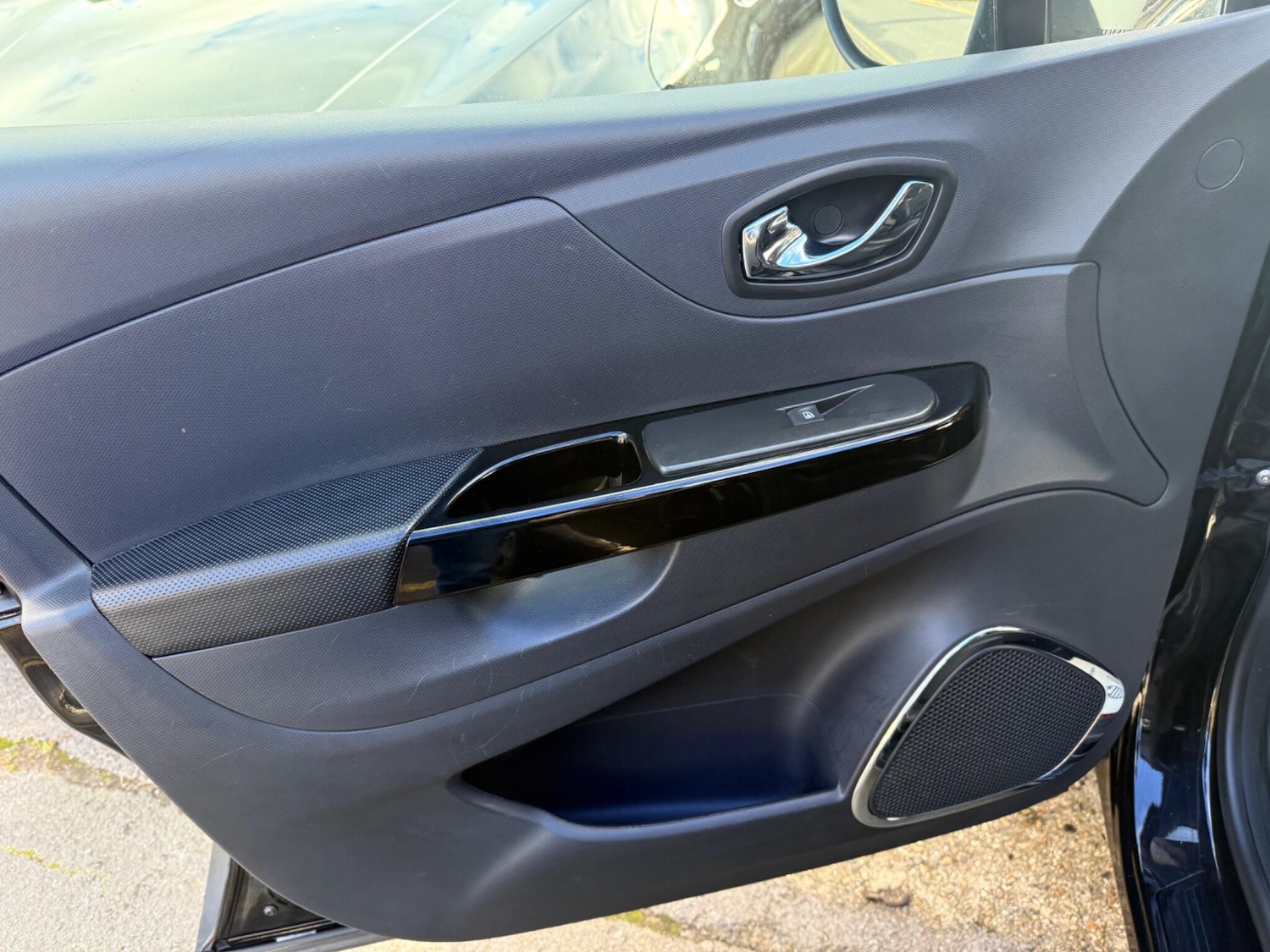 Used Renault Captur 2015 for sale - 76561225: Photo 34