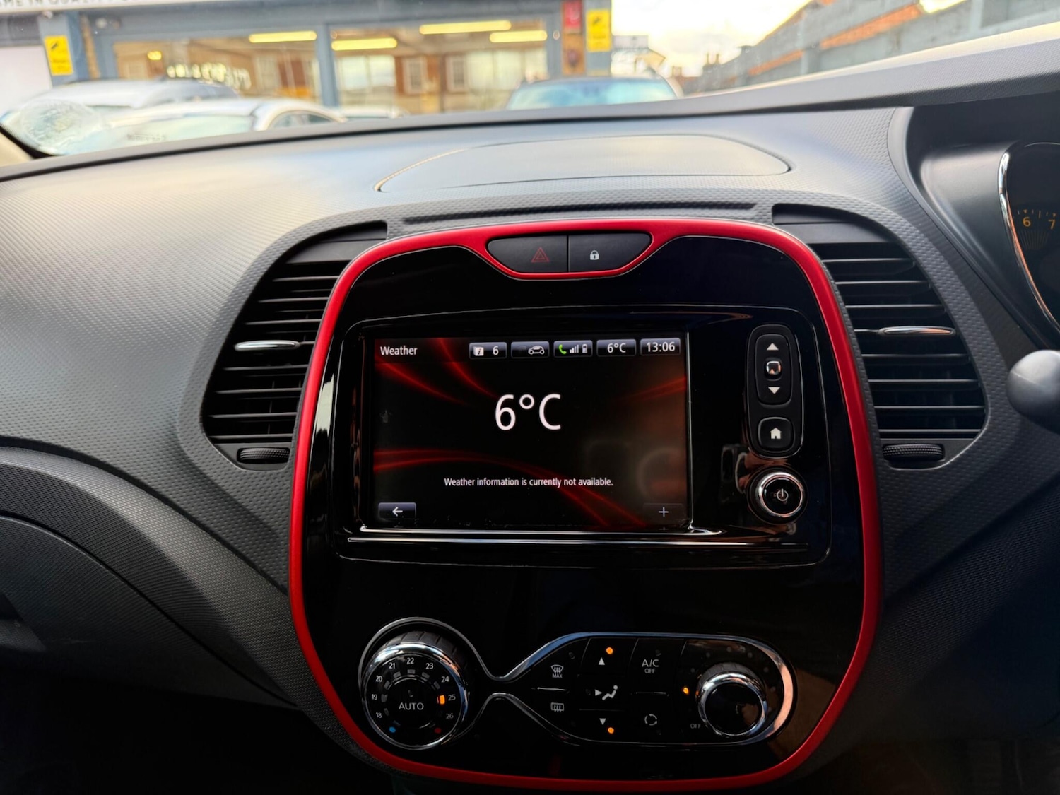 Used Renault Captur 2015 for sale - 76561225: Photo 36