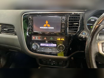 Used Mitsubishi Outlander 2016 for sale - 75950041: Photo