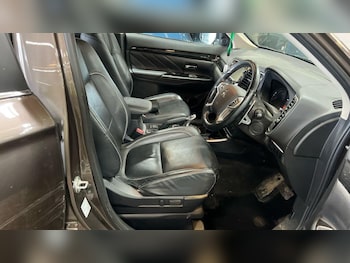 Used Mitsubishi Outlander 2016 for sale - 75950041: Photo