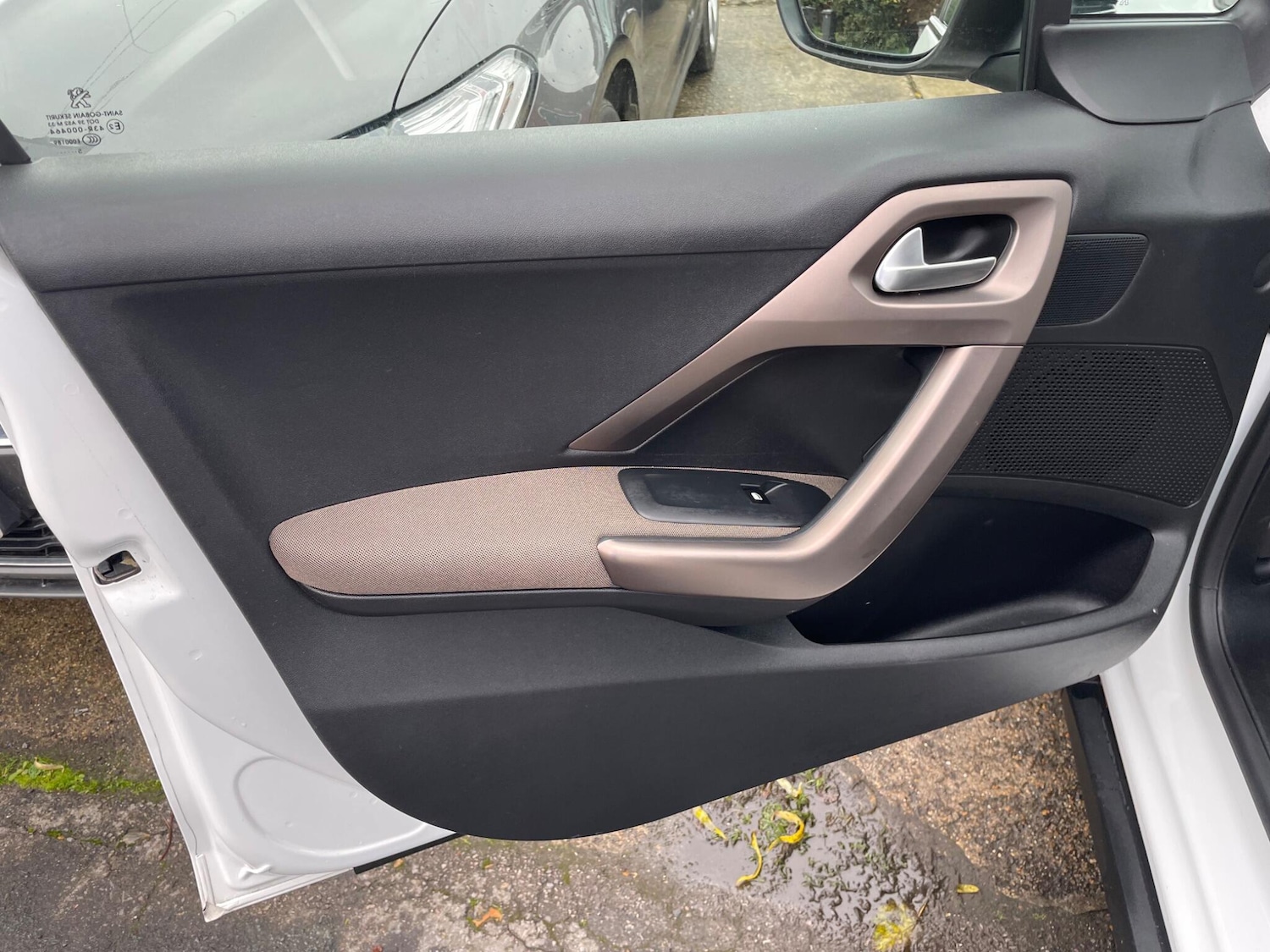 Used Peugeot 2008 2015 for sale - 76802324: Photo 24