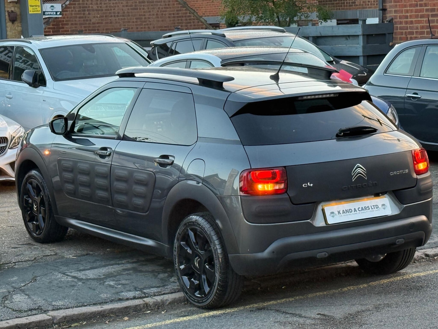 Used Citroen C4 Cactus 2016 for sale - 76371424: Photo 4