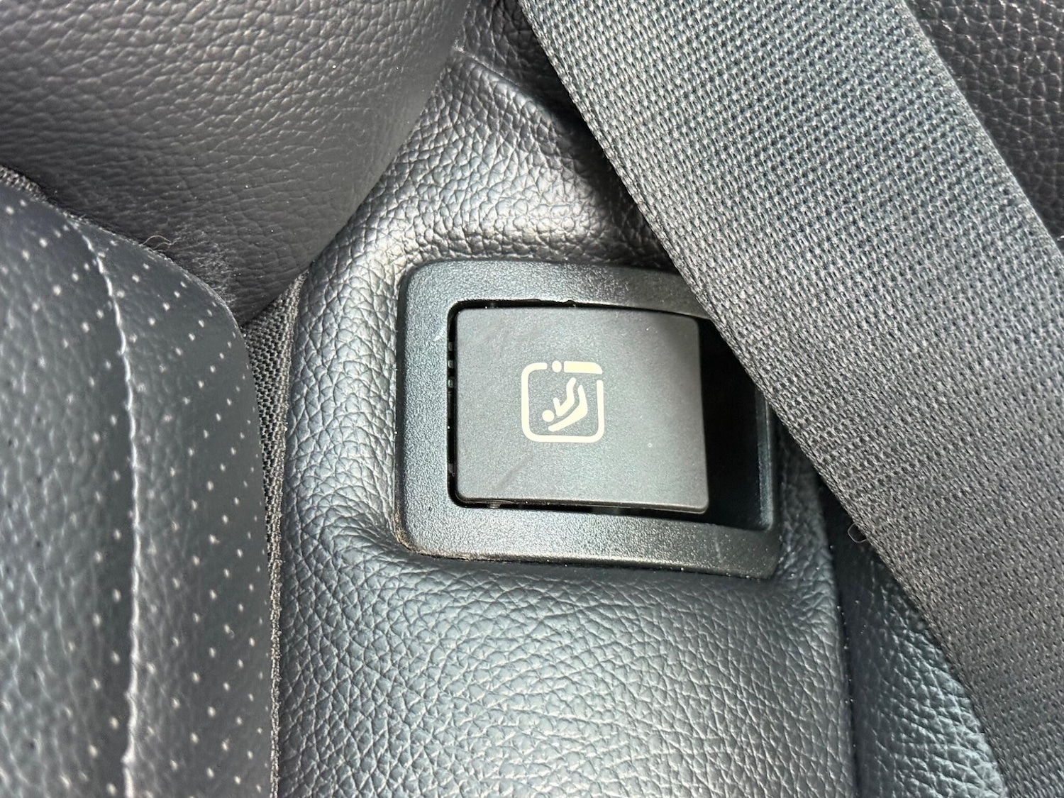 Used Mercedes-Benz C Class 2016 for sale - 76561783: Photo 27