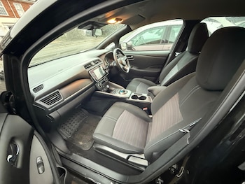 Used Nissan Leaf 2022 for sale - 76592399: Photo