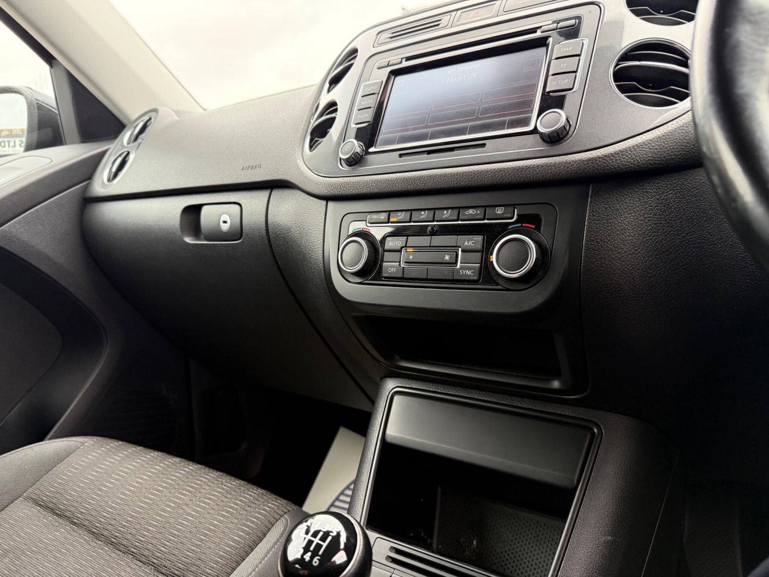 Used Volkswagen Tiguan 2012 for sale - 76728611: Photo 12