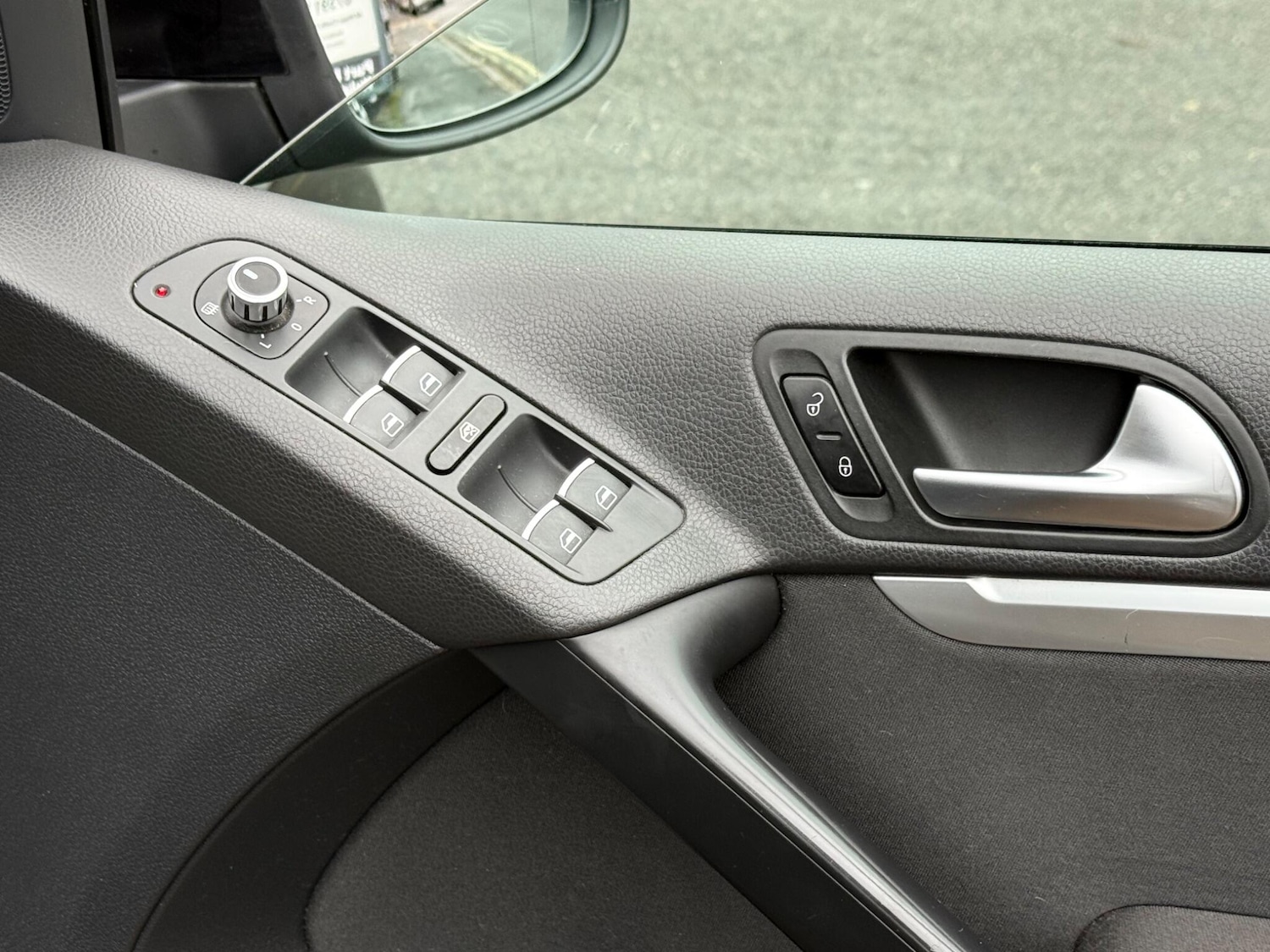 Used Volkswagen Tiguan 2012 for sale - 76728611: Photo 21